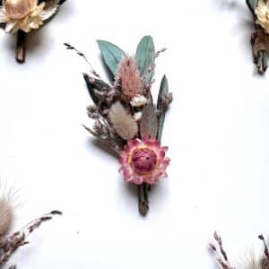 Broche en fleurs séchées Dallas